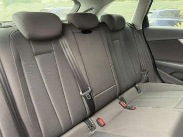 AUDI A4 AVANT 2.0 TDI 150 S-Tronic Design