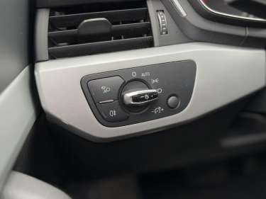 AUDI A4 AVANT 2.0 TDI 150 S-Tronic Design