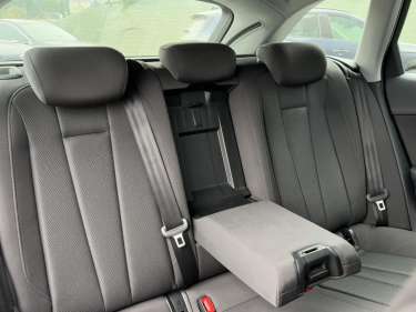 AUDI A4 AVANT 2.0 TDI 150 S-Tronic Design
