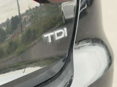 AUDI A4 AVANT 2.0 TDI 150 S-Tronic Design