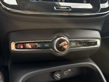 VOLVO XC40 B3 MHEV 163ch Core+ DCT 7