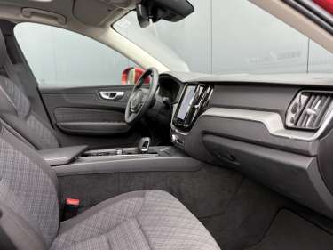 VOLVO XC60 T6 AWD PHEV 350 Plus Style Chrome