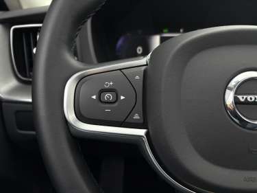 VOLVO XC60 T6 AWD PHEV 350 Plus Style Chrome