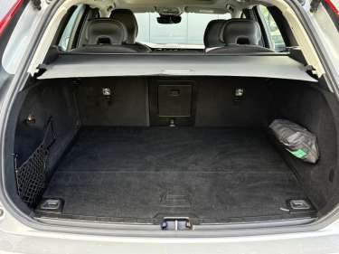 VOLVO XC60 T6 AWD PHEV 350 Plus Style Chrome