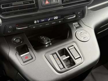 PEUGEOT PARTNER XL 950KG 1.5 BlueHDI 130 EAT8
