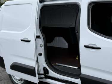 PEUGEOT PARTNER XL 950KG 1.5 BlueHDI 130 EAT8