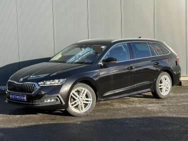 SKODA OCTAVIA COMBI 2.0 TDI 115 DSG Clever