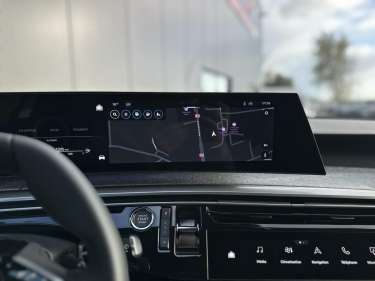 PEUGEOT 3008 NV Hybrid 145 e-DSC6 Allure