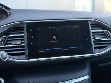 PEUGEOT 308 1.5 BlueHDI 130 EAT8 Active Business