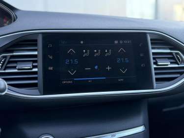 PEUGEOT 308 1.5 BlueHDI 130 EAT8 Active Business