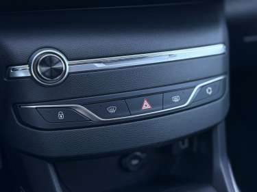 PEUGEOT 308 1.5 BlueHDI 130 EAT8 Active Business