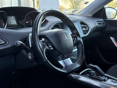 PEUGEOT 308 1.5 BlueHDI 130 EAT8 Active Business