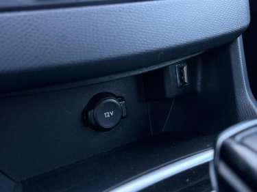 PEUGEOT 308 1.5 BlueHDI 130 EAT8 Active Business
