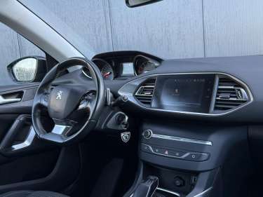 PEUGEOT 308 1.5 BlueHDI 130 EAT8 Active Business