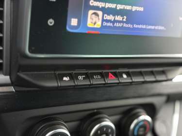 NISSAN PRIMASTAR COMBI L2 3T 2.0 DCI 150 Tekna