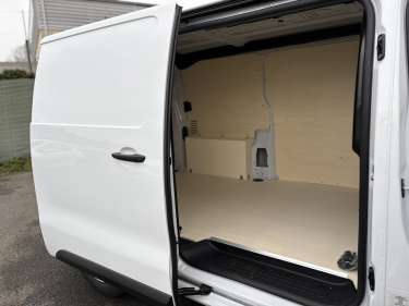 PEUGEOT EXPERT M NV 1.5 BlueHDI 120