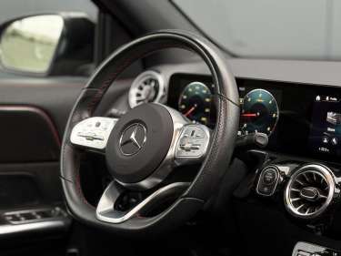 MERCEDES GLA 200d 8G-DCT AMG Line