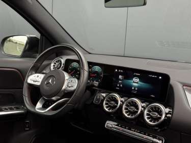 MERCEDES GLA 200d 8G-DCT AMG Line