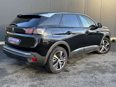 PEUGEOT 3008 1.5 BlueHDI 130 EAT8 Allure Pack