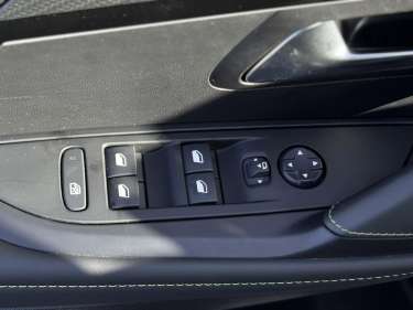 PEUGEOT 208 NV Hybrid 145 e-DSC6 GT