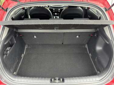 KIA STONIC 1.0 T-GDI MHEV 100 Launch Edition