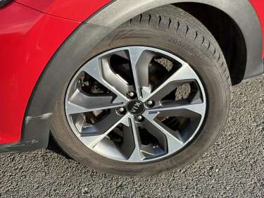 KIA STONIC 1.0 T-GDI MHEV 100 Launch Edition