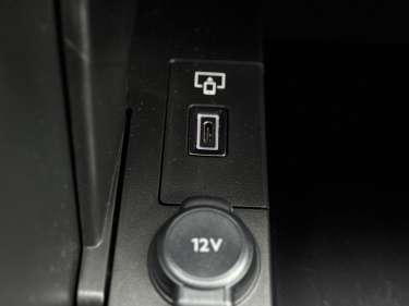 DS DS4 1.5 BlueHDI 130 EAT8 Performance Line +