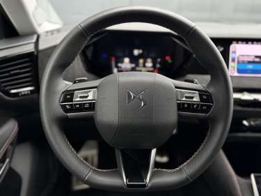 DS DS4 1.5 BlueHDI 130 EAT8 Performance Line +