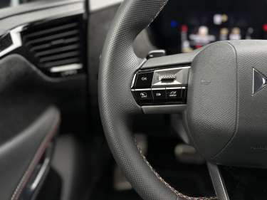 DS DS4 1.5 BlueHDI 130 EAT8 Performance Line +