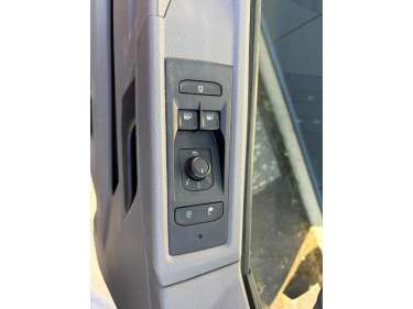 VW TRANSPORTER T6 MINIBUS L1 - 2.0 TDI 110