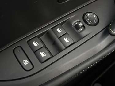 PEUGEOT 208 1.2 PureTech 130 EAT8 GT