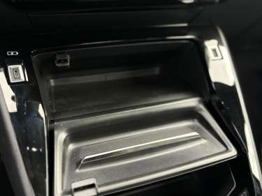 PEUGEOT 208 1.2 PureTech 130 EAT8 GT