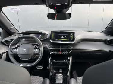 PEUGEOT 208 1.2 PureTech 130 EAT8 GT