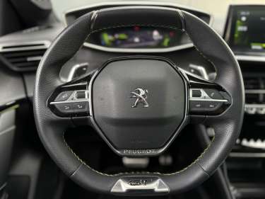 PEUGEOT 208 1.2 PureTech 130 EAT8 GT