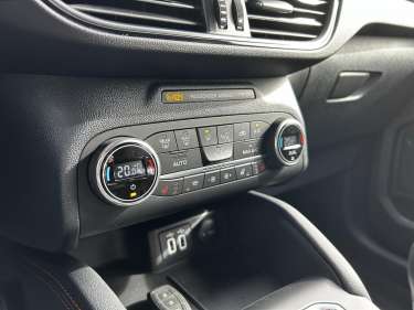 FORD KUGA III 1.5 EcoBoost 150 ST-Line