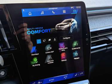 RENAULT ESPACE VI E-Tech Full Hybrid 200 Techno 7PL