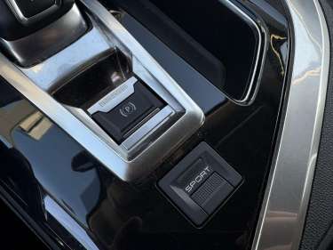 PEUGEOT 5008 1.5 BlueHDI 130 EAT8 Allure Business