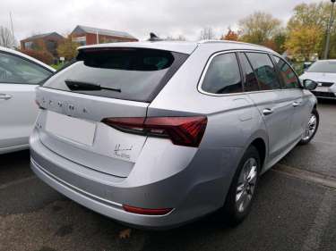 SKODA OCTAVIA COMBI 2.0 TDI 115 Ambition
