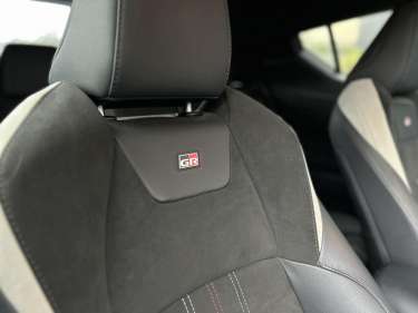 TOYOTA C-HR 2.0 Hybrid 184 e-CVT GR Sport