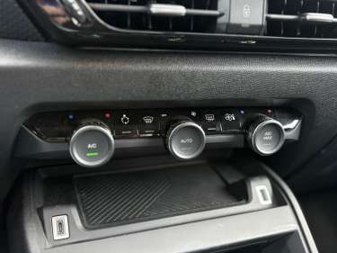 CITROEN C4 X 1.5 BlueHDI 130 EAT8 Max