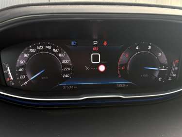 PEUGEOT 3008 1.5 BlueHDI 130 EAT8 Allure Pack