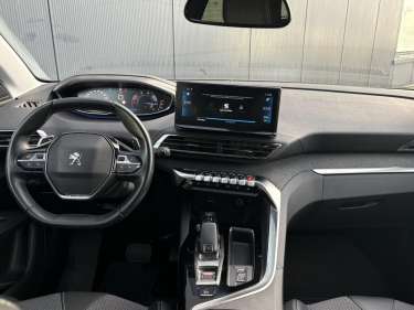 PEUGEOT 3008 1.5 BlueHDI 130 EAT8 Allure Pack