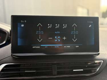 PEUGEOT 3008 1.5 BlueHDI 130 EAT8 Allure Pack