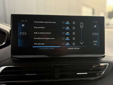 PEUGEOT 3008 1.5 BlueHDI 130 EAT8 Allure Pack