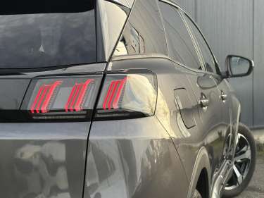 PEUGEOT 3008 1.5 BlueHDI 130 EAT8 Allure Pack