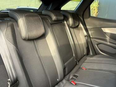 PEUGEOT 3008 1.5 BlueHDI 130 EAT8 GT