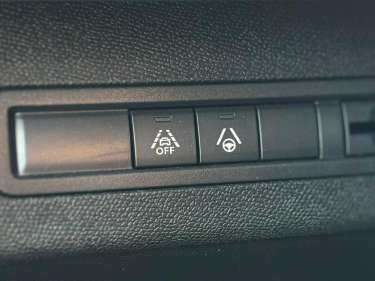 PEUGEOT 3008 1.5 BlueHDI 130 EAT8 GT