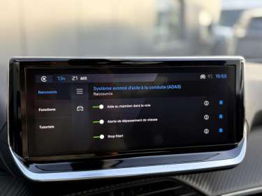 PEUGEOT 2008 Hybrid 145 e-DSC6 Allure