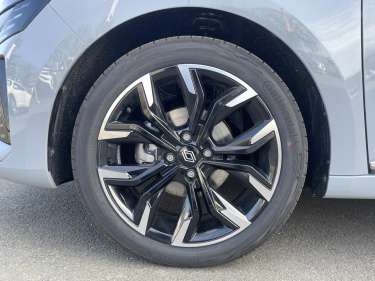 RENAULT CLIO V TCE 90 X-Tronic Techno