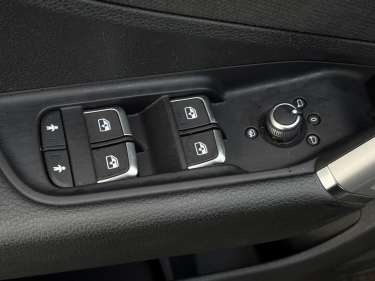 AUDI Q2 30 TDI 116 S-Line